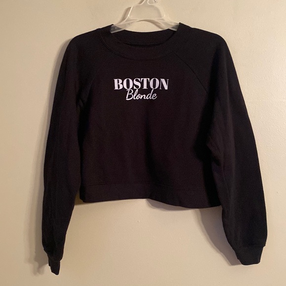 Elsewhere Tops - Elsewhere | Boston Blonde Cropped Crew neck Sweatshirt